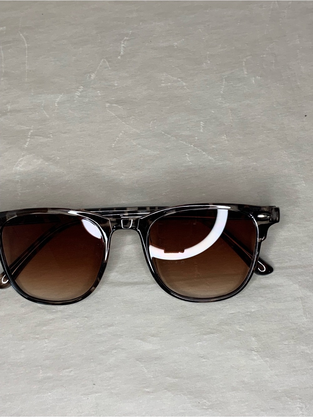 Classic Women's Transparent Brown Gradient Sunglasses